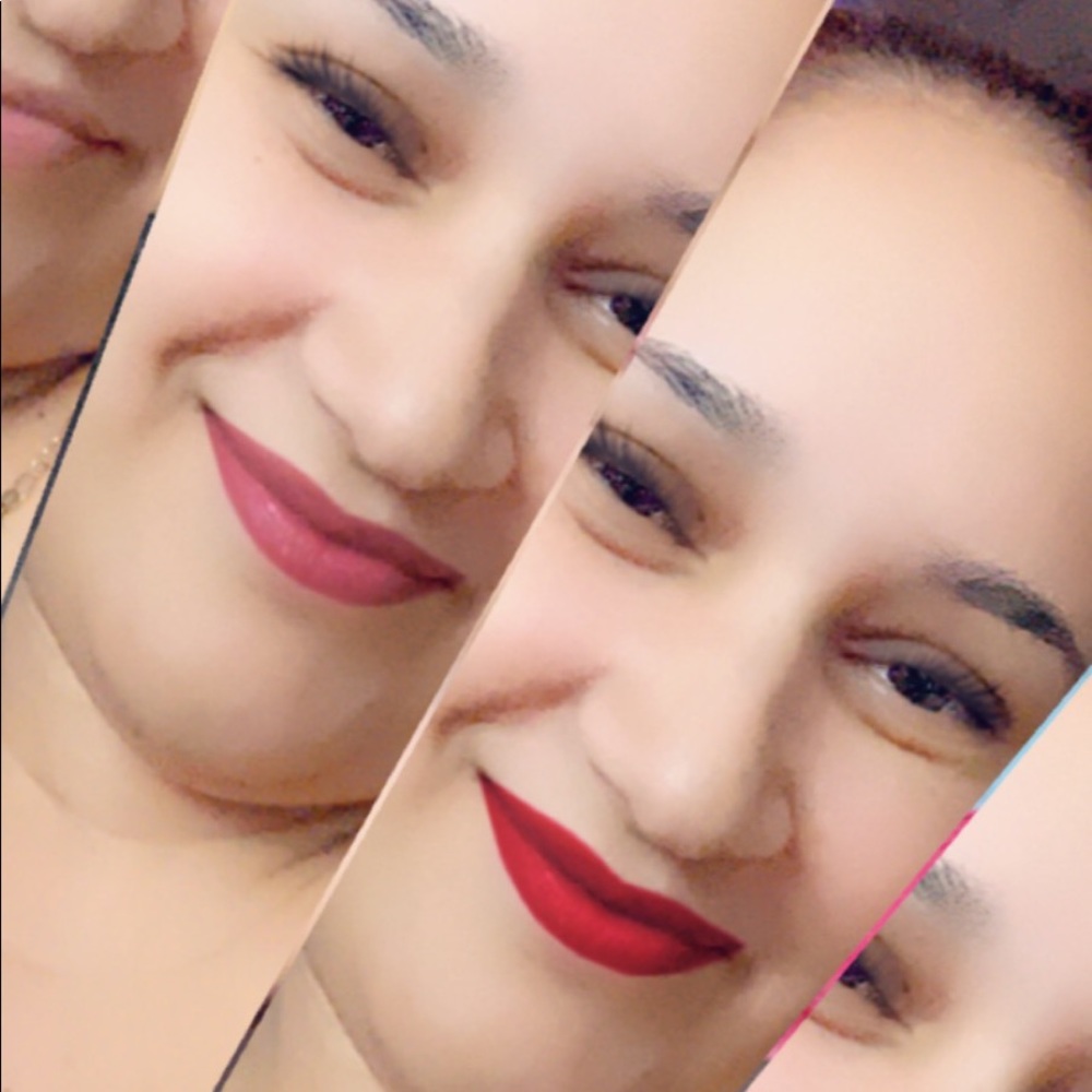 Meet your Posher, Jasmina